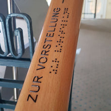 Laden Sie das Bild in den Galerie-Viewer, TAKTIL Handlaufschilder