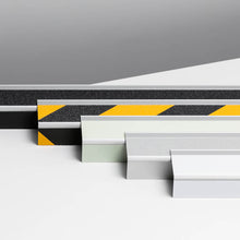 Laden Sie das Bild in den Galerie-Viewer, TAKTIL Treppenstufenmarkierungen